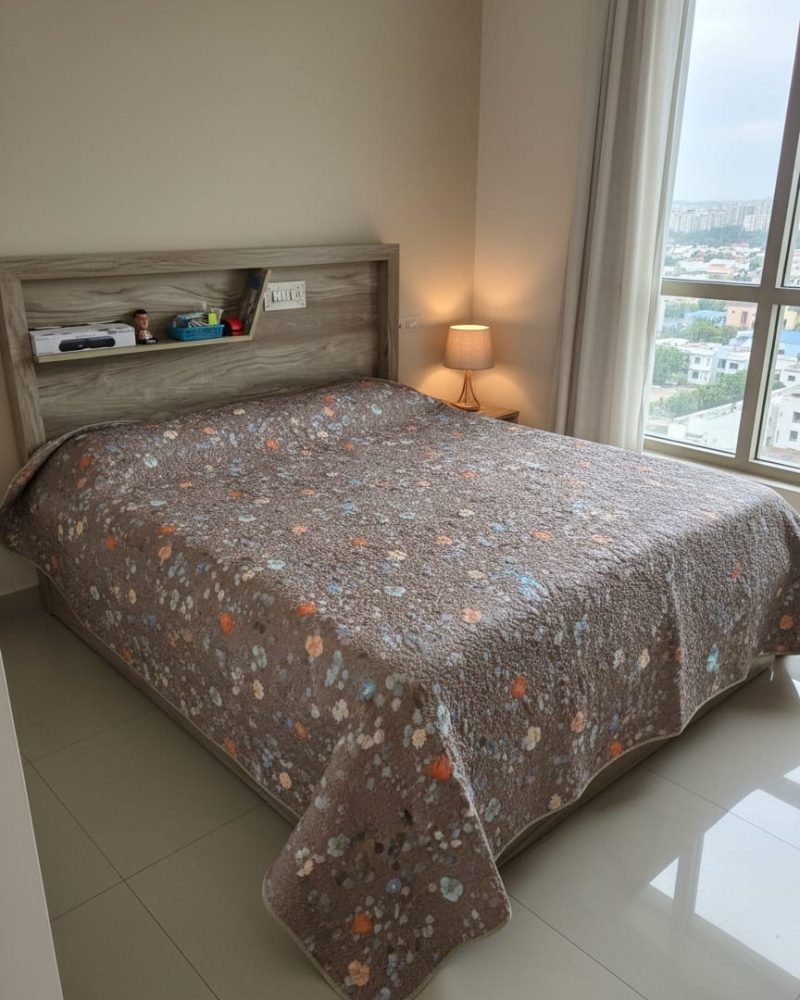 Home designer quilted bed covers